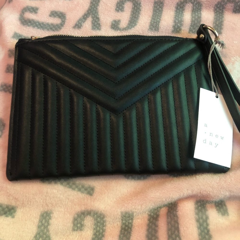 A New Day black wristlet/clutch